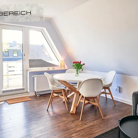 Apartamento Maisonette In Ruhiger Und Zentraler Lage Mit Parkplatz