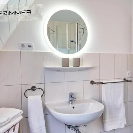 Maisonette In Ruhiger Und Zentraler Lage Mit Parkplatz Busum