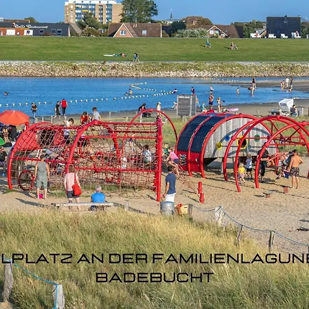 Maisonette In Ruhiger Und Zentraler Lage Mit Parkplatz Busum
